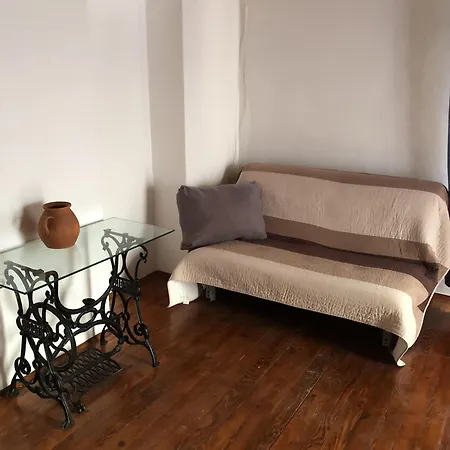 Mit Kamin In Der Stadt Holiday home Roc